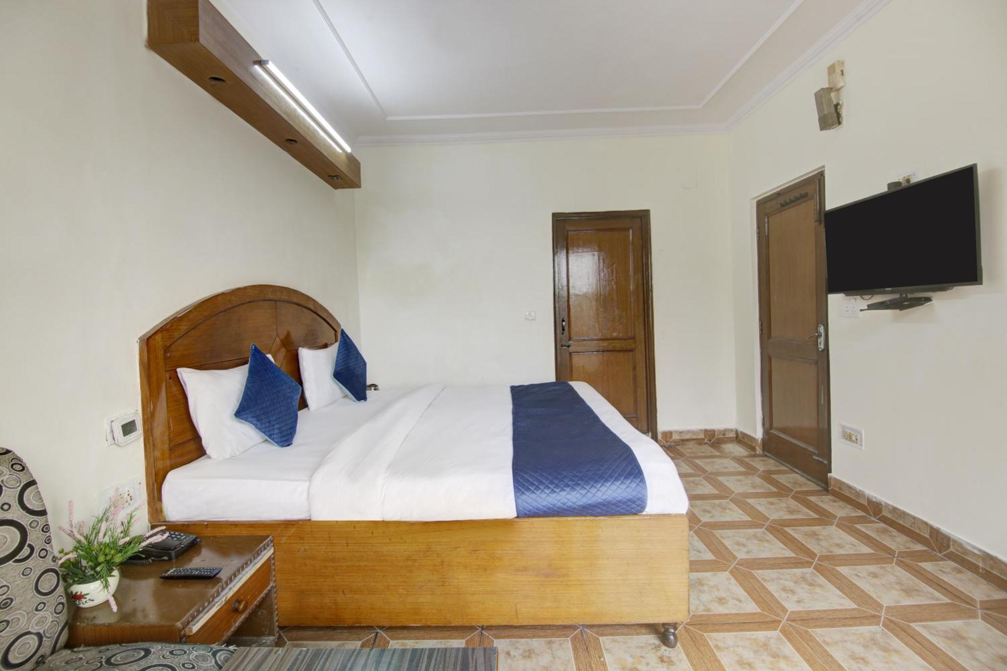 נוידה Hotel The Eden Park מראה חיצוני תמונה