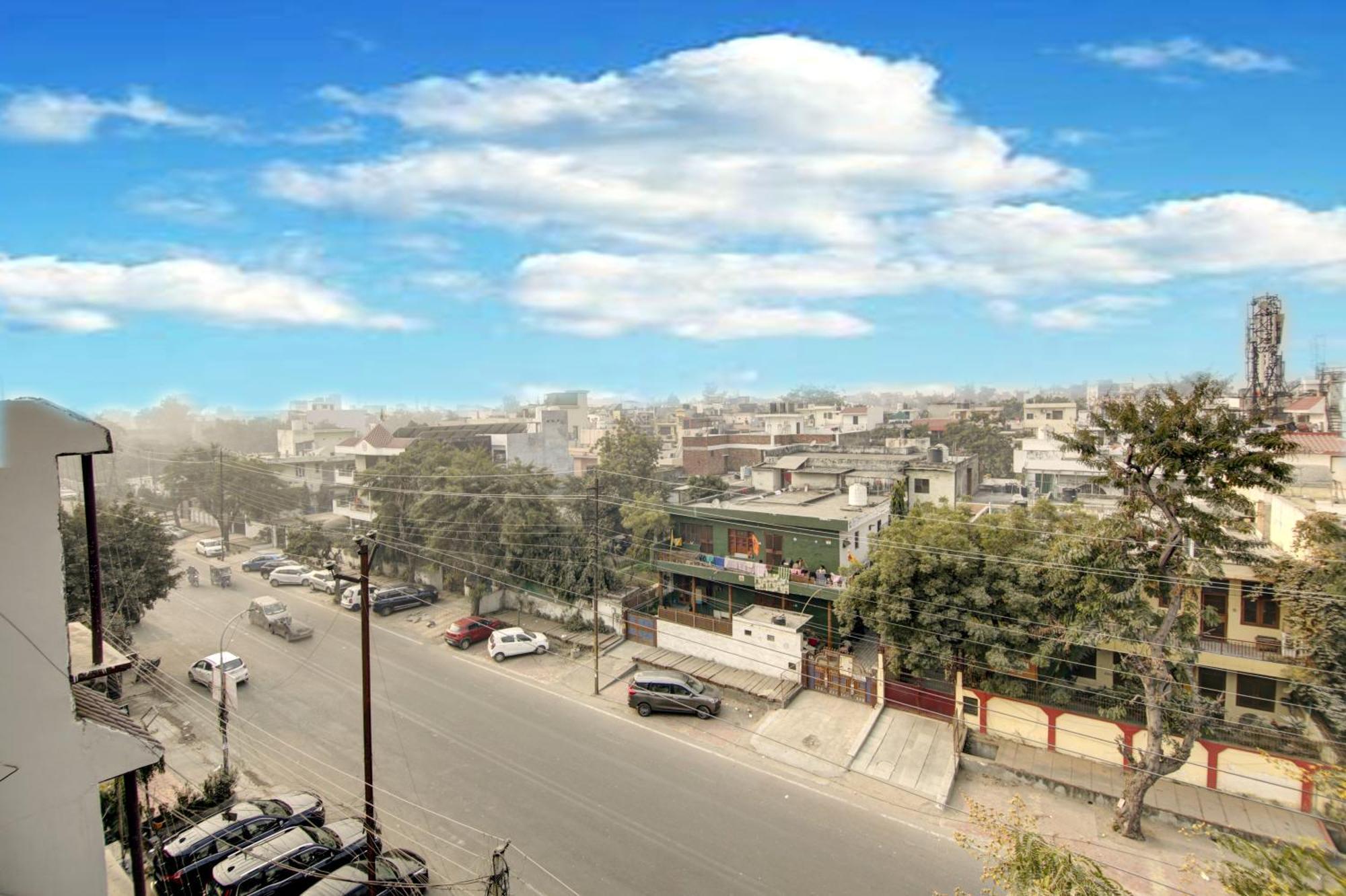 נוידה Hotel The Eden Park מראה חיצוני תמונה